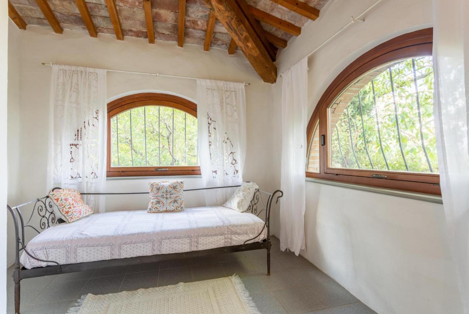 Villa Caporlese Терни Екстериор снимка