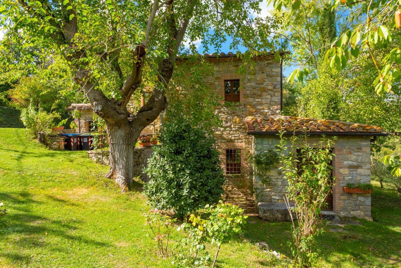 Villa Caporlese Терни Екстериор снимка